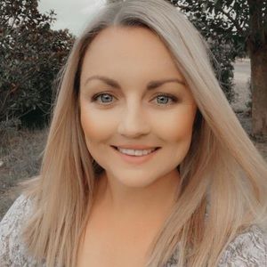 Meet your Posher, Hayley